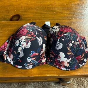 Torrid Black Floral Print Front Closure Bra